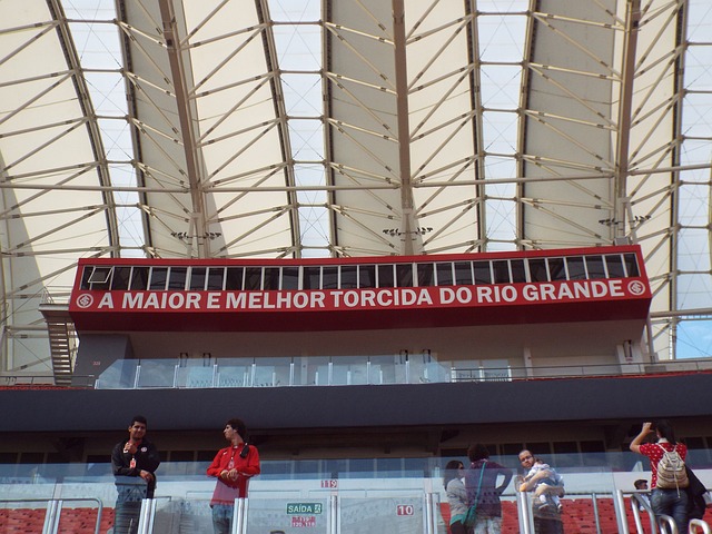 全尤文：AC米兰和尤文图斯都在关注维罗纳21岁后卫科波拉.